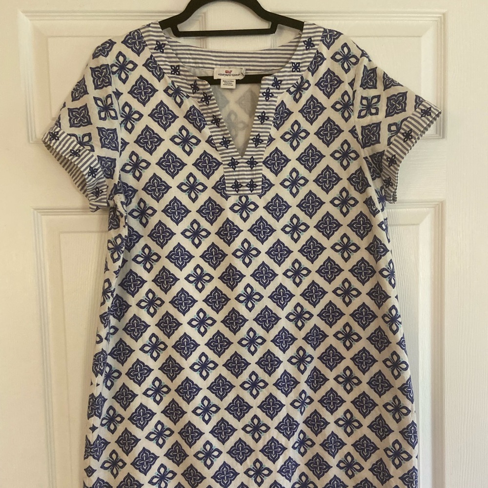 Vineyard Vines shift dress, 14